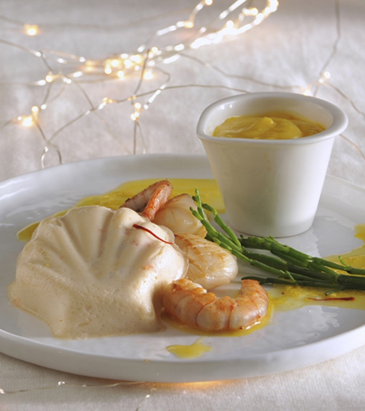 Petites mousses de poisson, sauce safranée