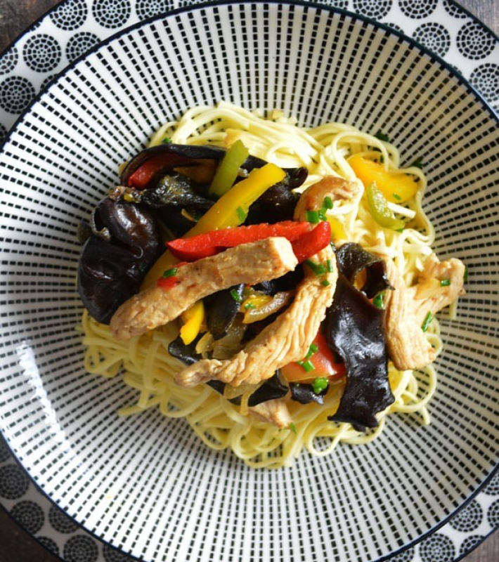 Dès de dindonneau à la sauce au gingembre