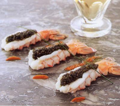 Langoustines en écrin de caviar au corail d'oursin