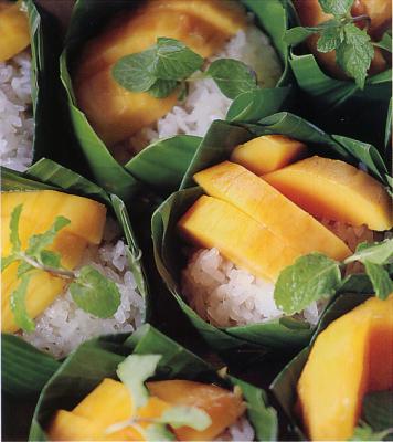 Riz gluant au lait de coco et mangue