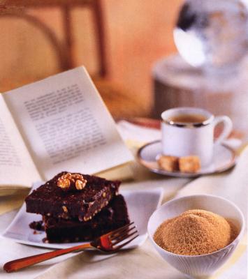 Pavés moelleux aux noix caramélisées