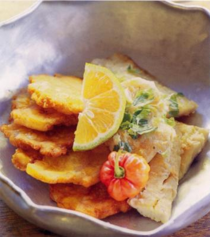 Morue poêlée au piment, beignets de banane plantain