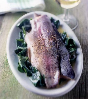 Filets de truite aux épinards et beurre de gentiane