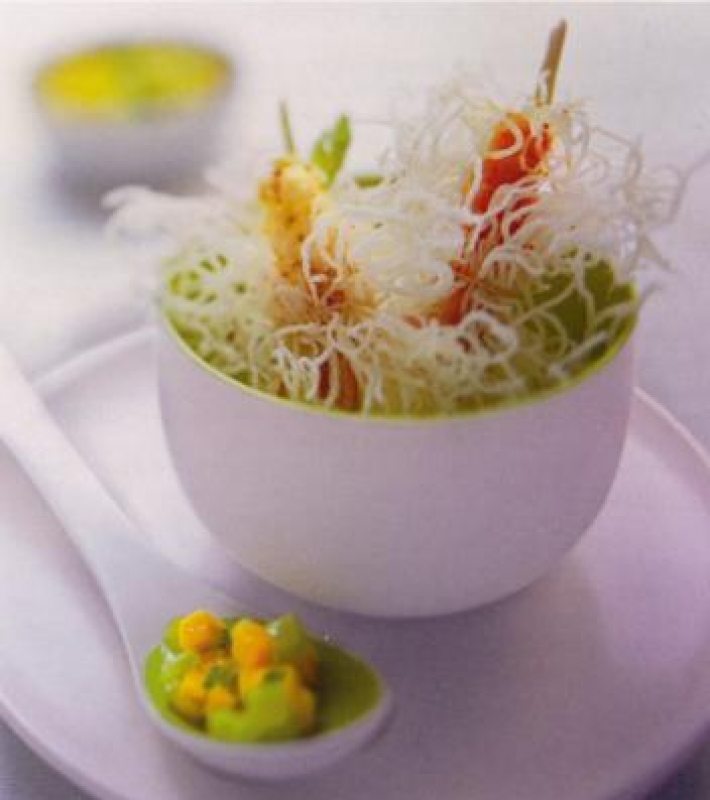 Langoustines en coque de vermicelle, marmelade de mangue
