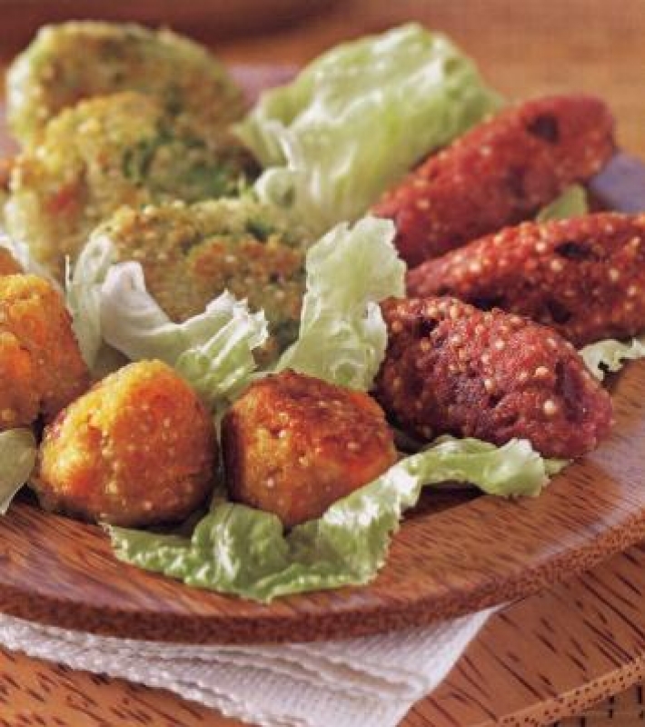 Assortiment de boulettes de légumes au quinoa