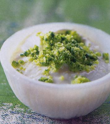 Sauce croquante aux pistaches vertes et parmesan