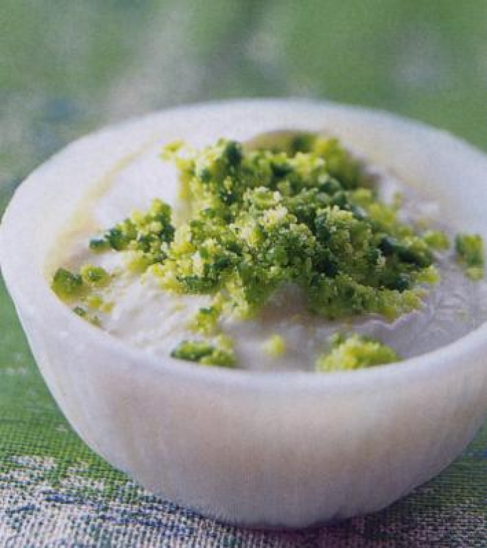 Sauce croquante aux pistaches vertes et parmesan