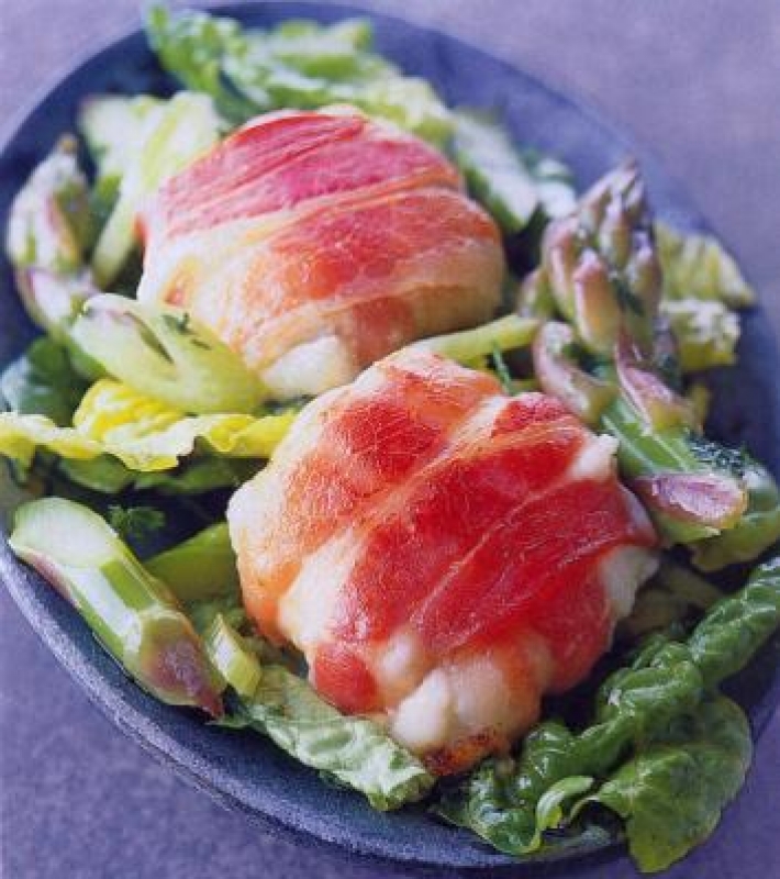 Salade verte et rocamadour au lard poêlé