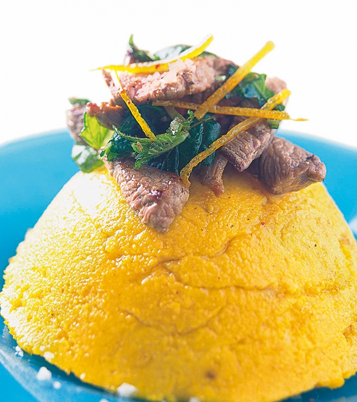 Polenta au jus d'orange et sauté d'agneau minute