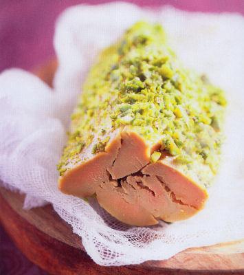 Foie gras cuit au sel, pané à la pistache