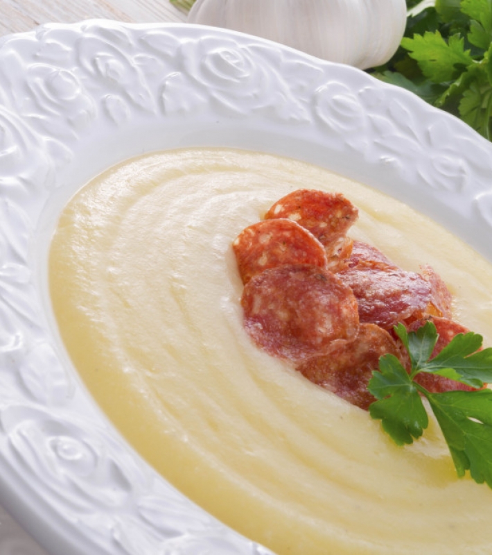 Velouté de châtaignes au chorizo grillé