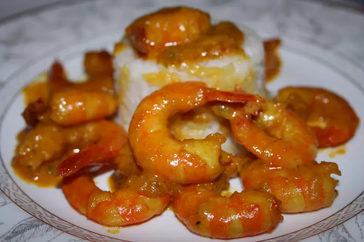 Crevettes sautées au paprika et curcuma
