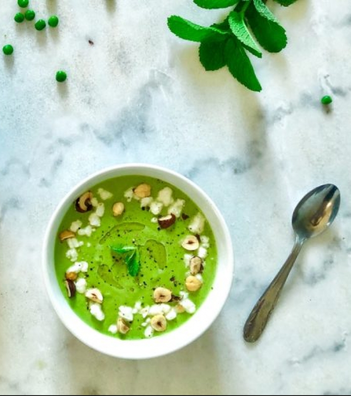 Velouté de petits pois à la menthe