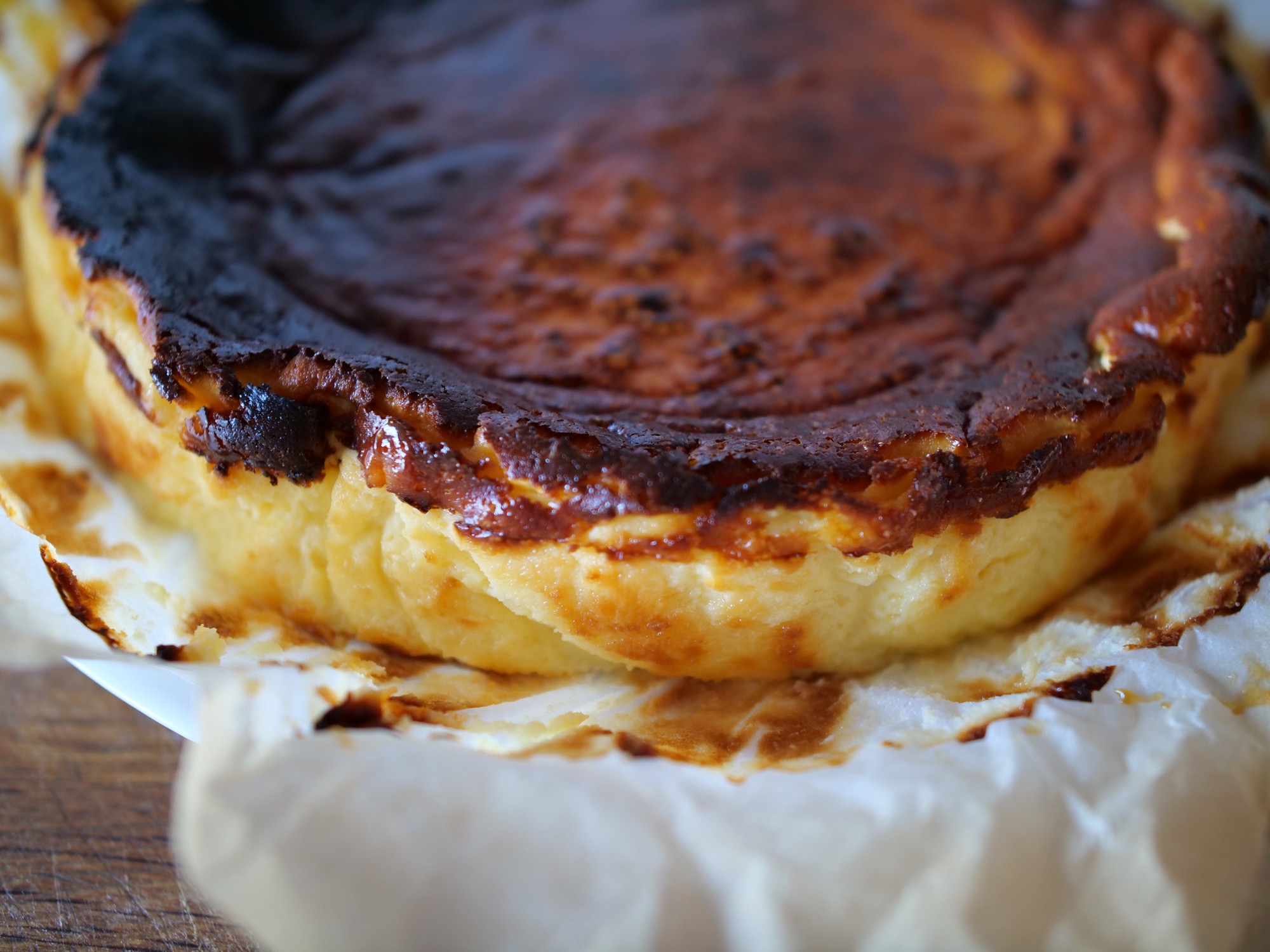 Cheese-cake et coulis de fraises