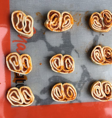 Palmiers apéritif au pesto rosso