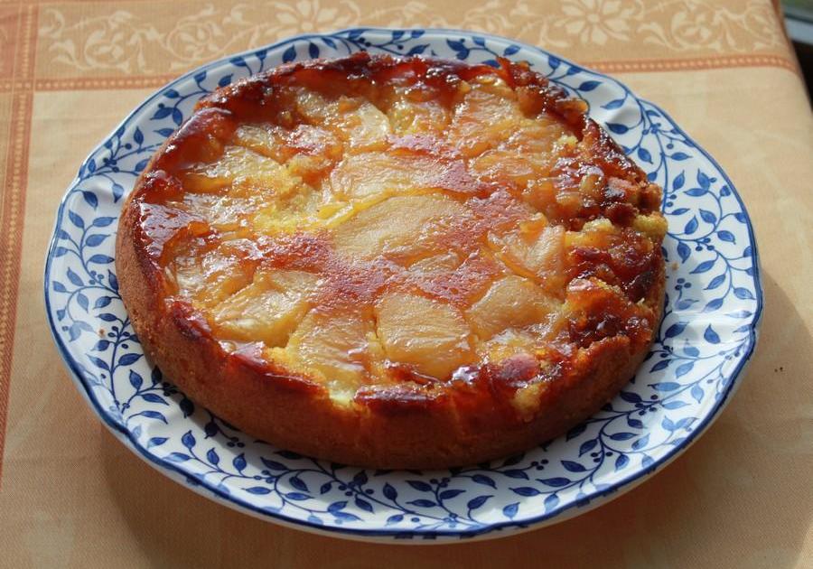 Gâteau aux pommes caramélisées