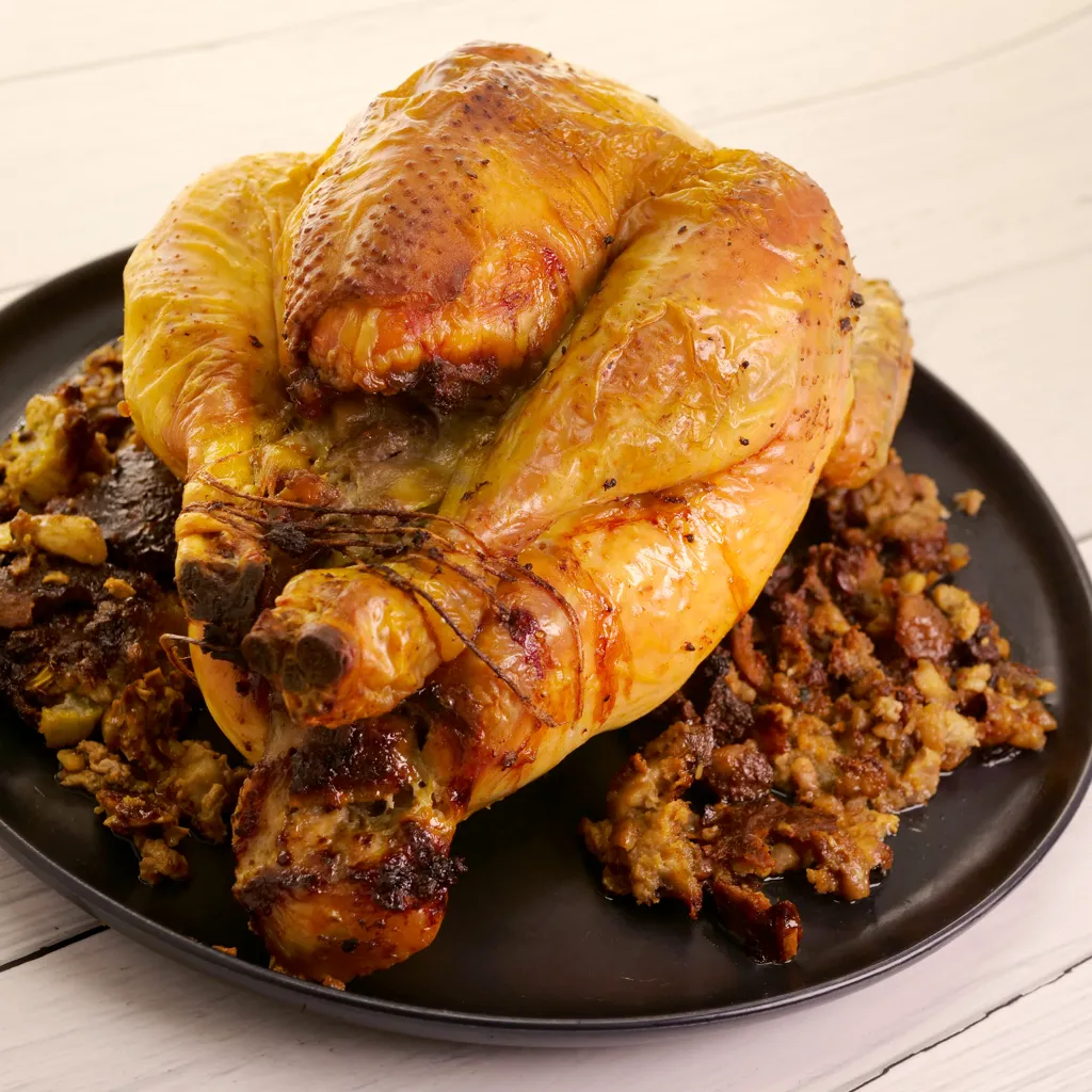 Poulet farci aux cèpes et châtaignes